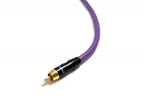 Purple Rain 75 Ohm Digital-Kabel MDCX10 1,0 m, 24 Karat vergoldete Vollmetallstecker