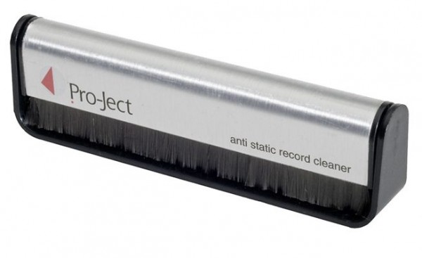 Brush it Kohlefaser-Bürste für die Reinigung ihrer LPs vor jedem Abspielen. von Pro-Ject
