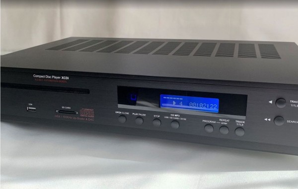 AMC XCDise-vt - CD-Player mit Röhrenausgangsstufe