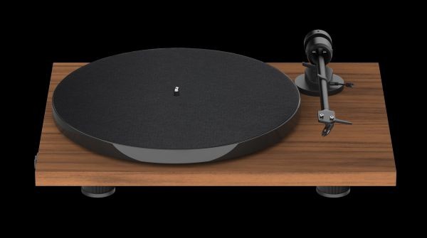 Pro-Ject E1 Audiophiler Einsteiger-Plattenspieler Nussbaum